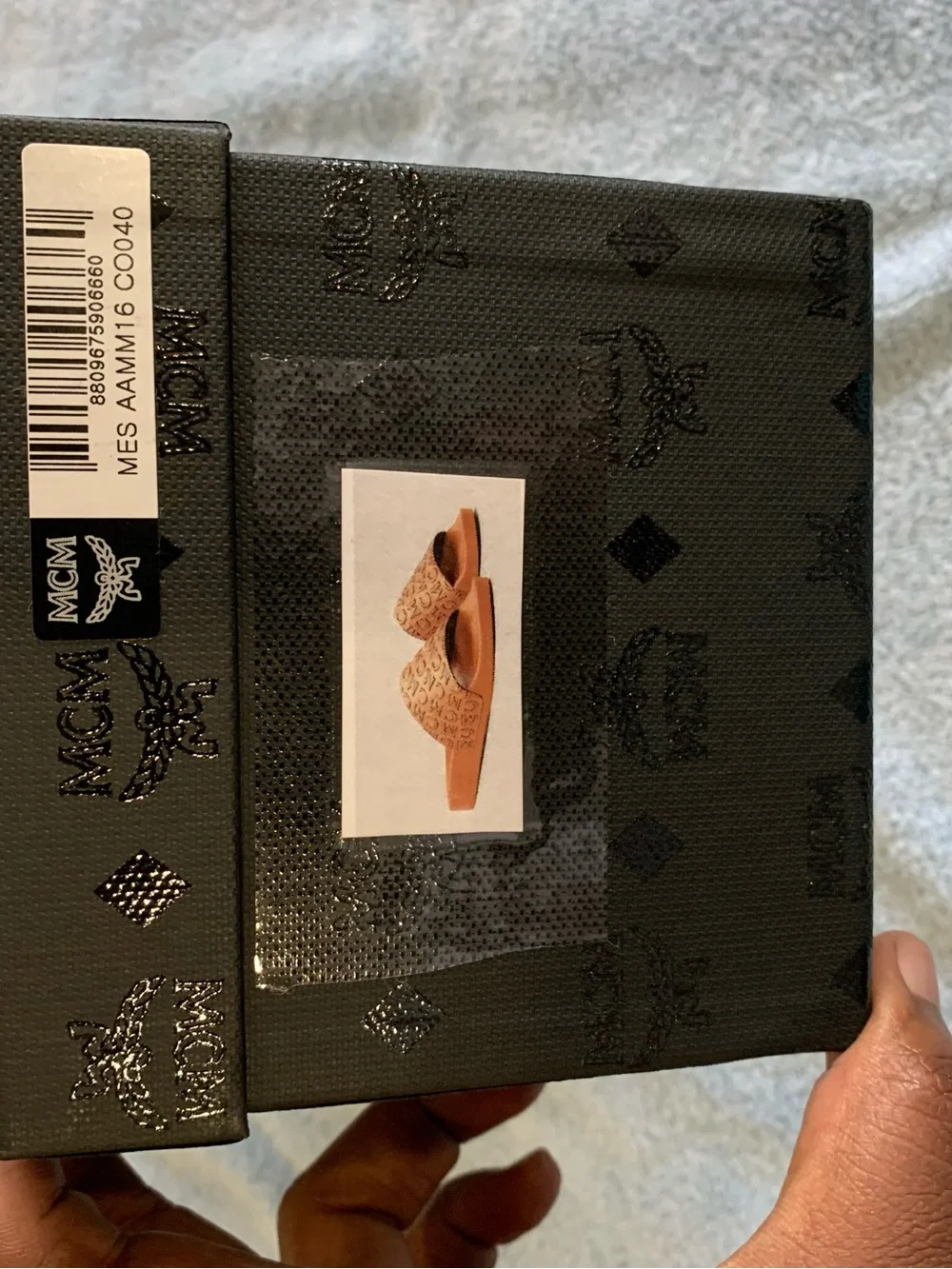 Women MCM slides